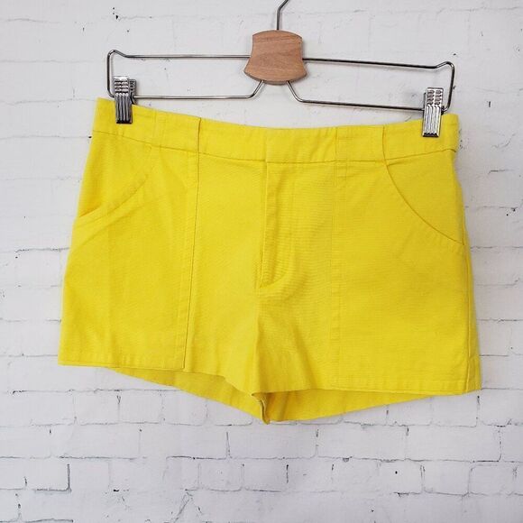 Kate Spade Saturday Yellow Chino Shorts Size 4 Stretch Cotton NEW Preppy - Picture 1 of 7